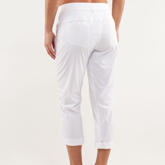 Lululemon Street To Studio Crop *No Liner - 4 White - Picture 2 of 6